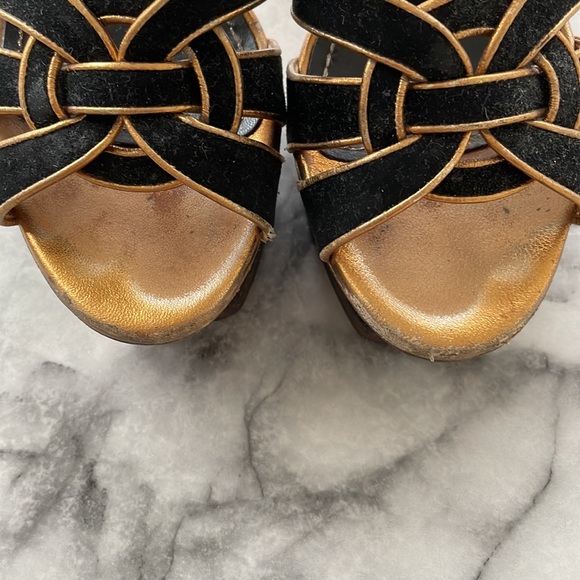 YSL BLACK AND GOLD SUEDE TRIBUTE SANDALS 105 size 39.5 - Picture 3 of 6